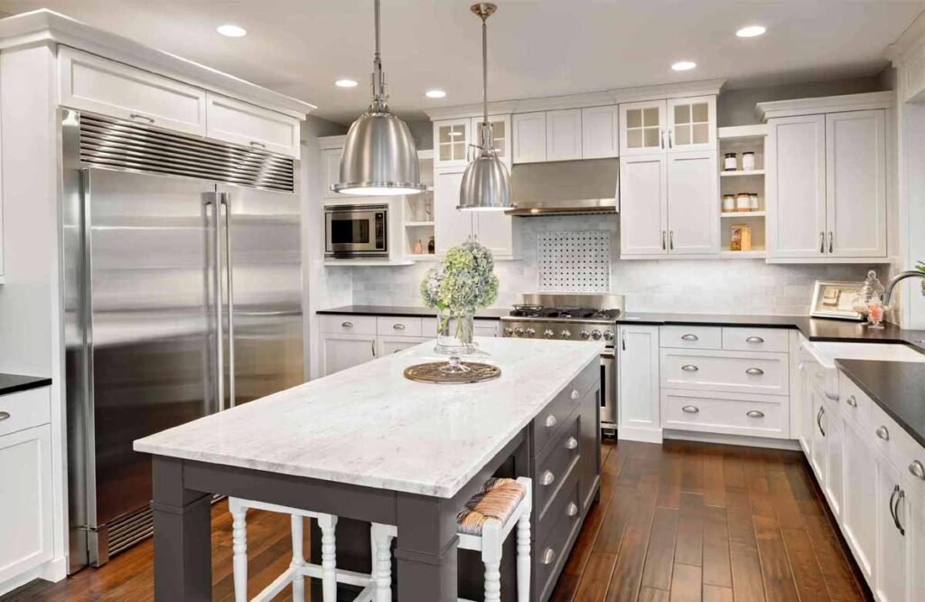 Austin kitchen remodeling done right! Upgrade layout, style, and value with our trusted team. Book your kitchen renovation in Austin today.