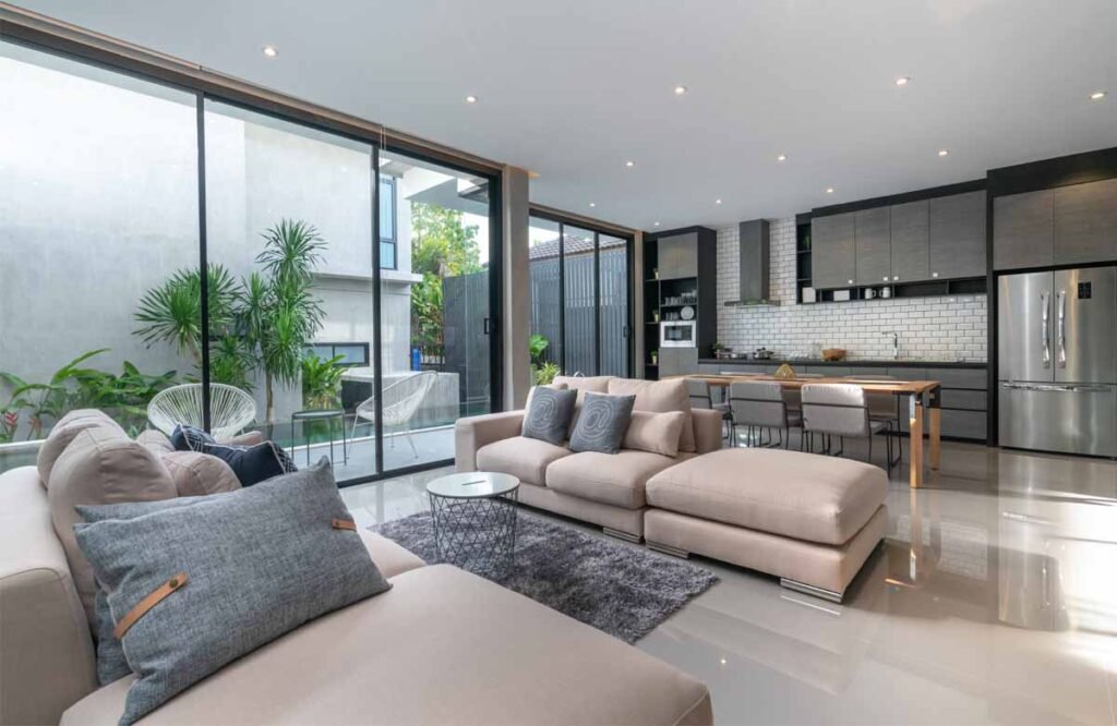 Build your dream home in Austin with expert custom remodeling. Connect now for a free quote.

