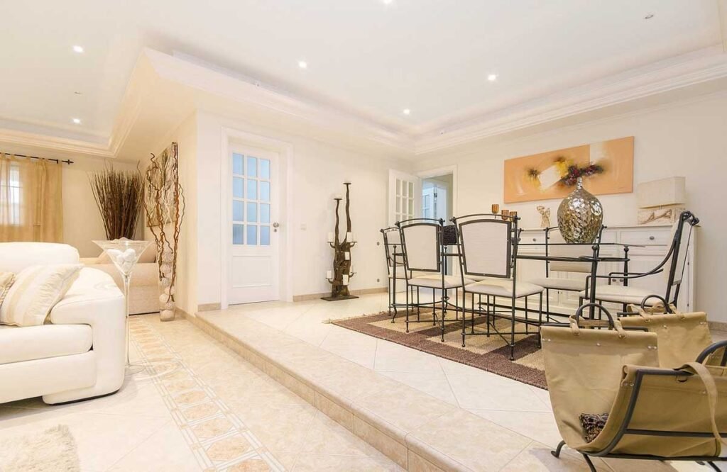 Expert contractors offering luxury home remodeling services in Austin, TX.