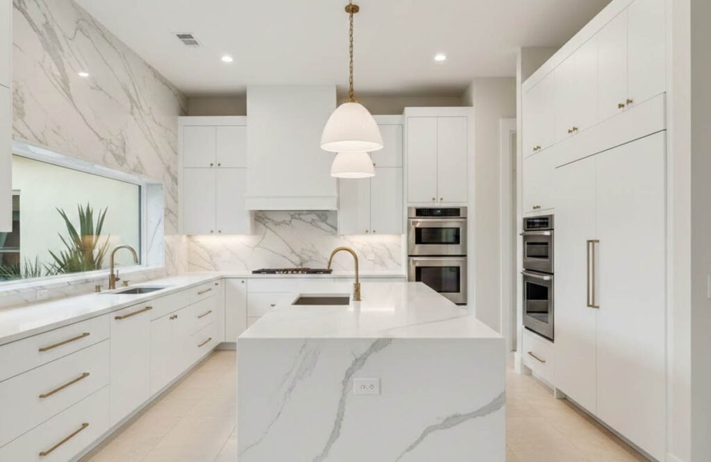 Latest Kitchen Backsplash Trends for Modern Homes