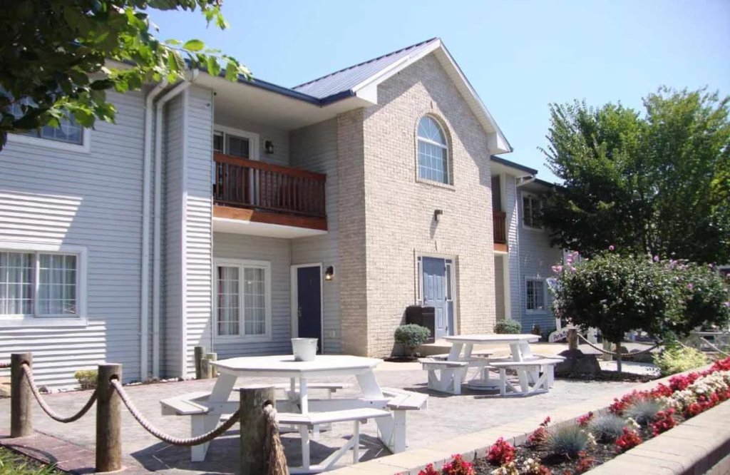 "Learn about the factors that impact home remodeling cost in Austin, from materials to labor, and how to plan for an efficient renovation within your budget."